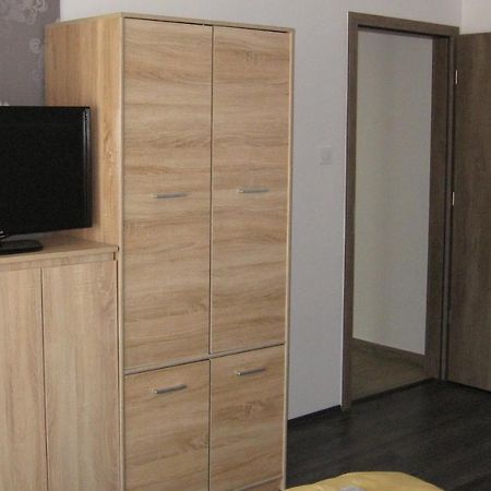 Hz Apartman Miskolc Apartment Bagian luar foto