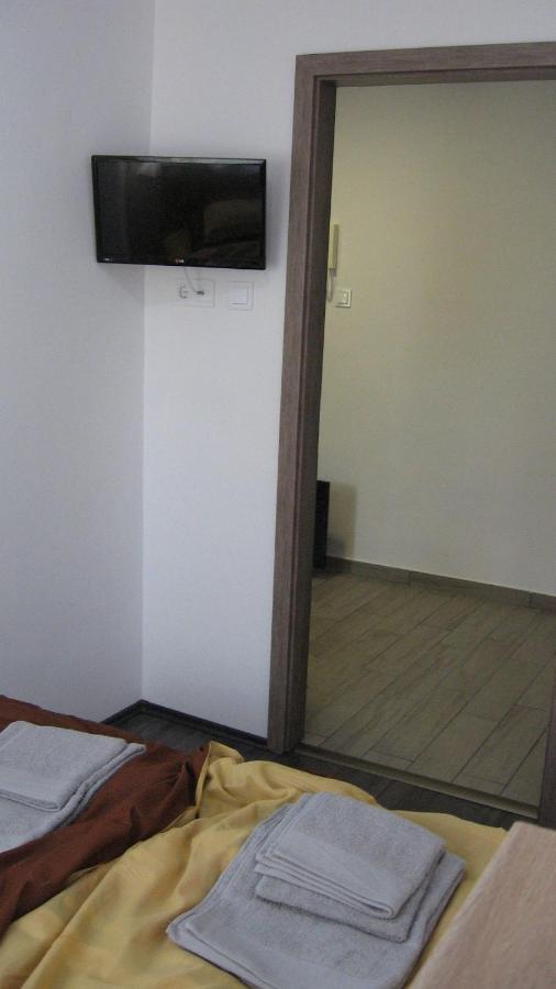 Hz Apartman Miskolc Apartment Bagian luar foto