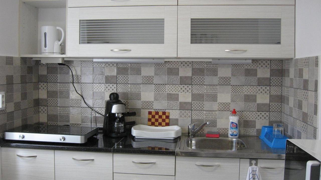 Hz Apartman Miskolc Apartment Bagian luar foto