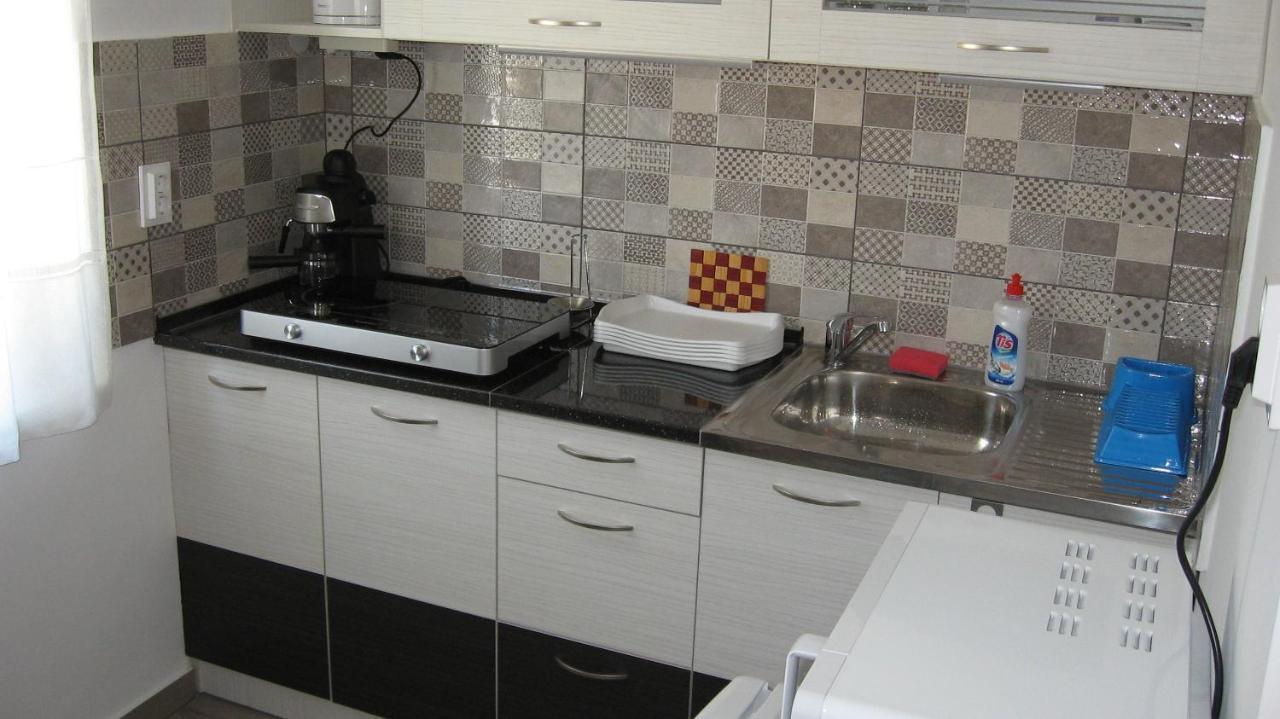 Hz Apartman Miskolc Apartment Bagian luar foto